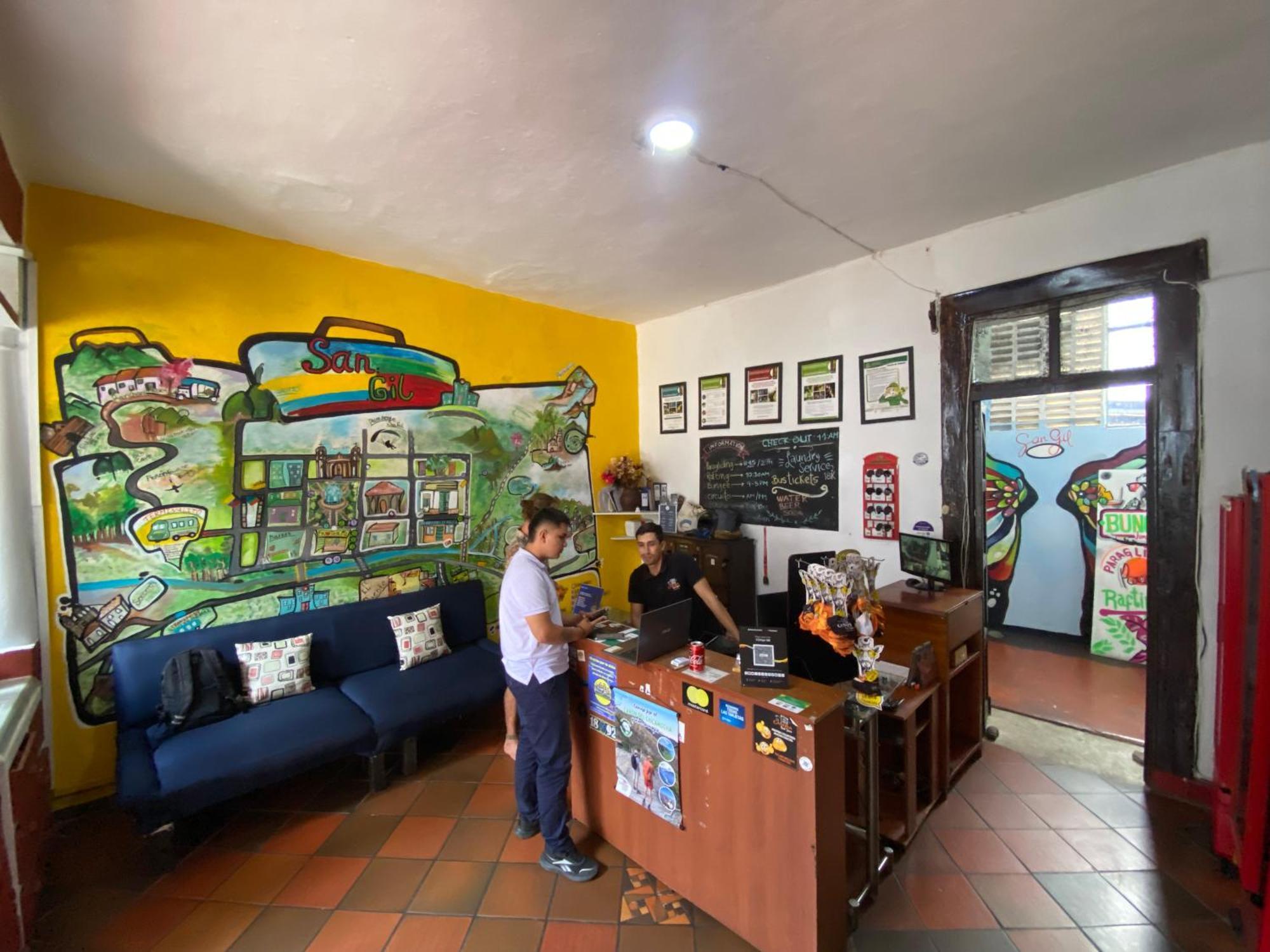 Casona Don Juan Hostel San Gil Eksteriør billede